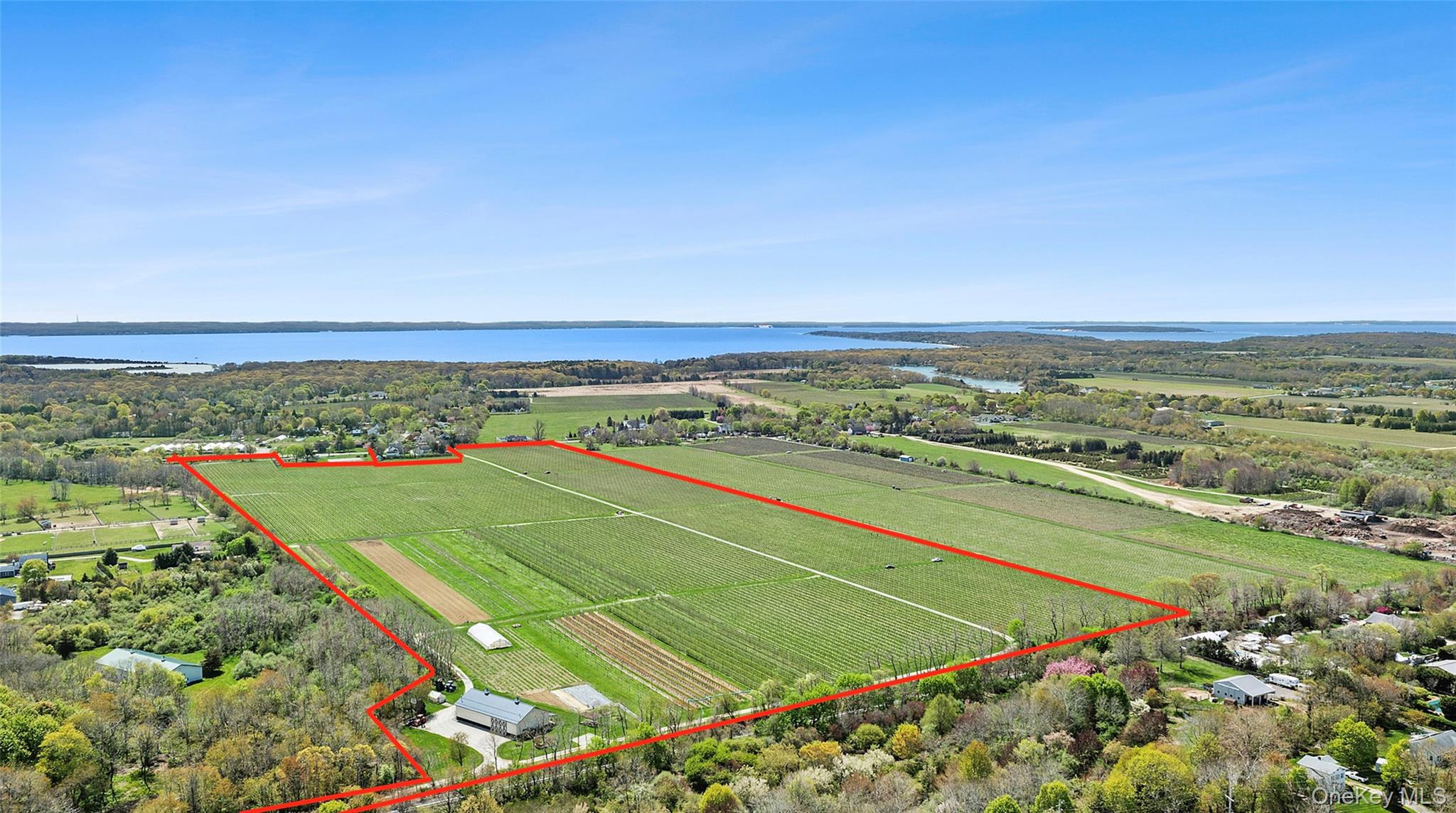 46975 Main Road Southold, NY 11971 - Photo 3 of 27
