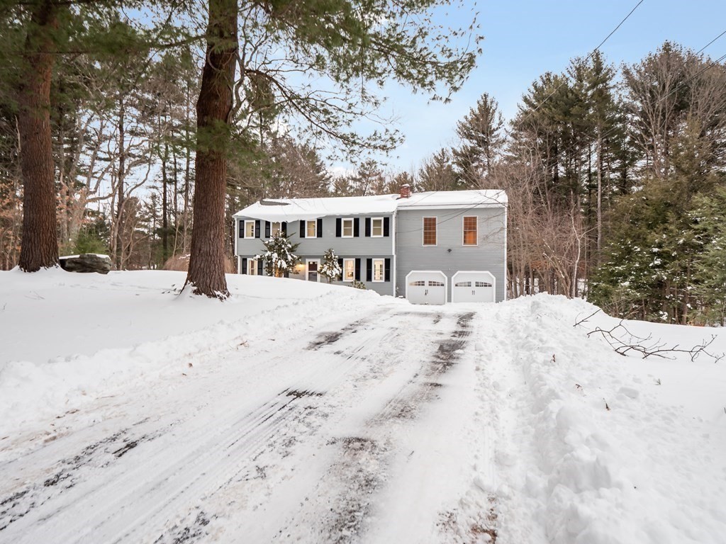 27 Freeman Road Chelmsford, MA 01824 - Photo 3 of 42