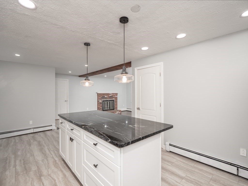 27 Freeman Road Chelmsford, MA 01824 - Photo 5 of 42