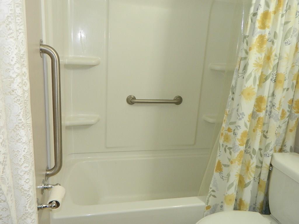 2123 Tanager Road Springfield, OH 45505 - Photo 6 of 27 Gallery Image 6