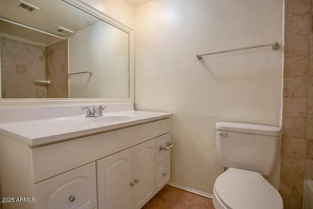 $133,250 | 2406 West Campbell Avenue, Unit 322, Phoenix, AZ 85015