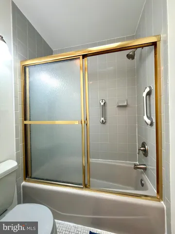 $3,500 | 905 West Poplar Road, Sterling, VA 20164