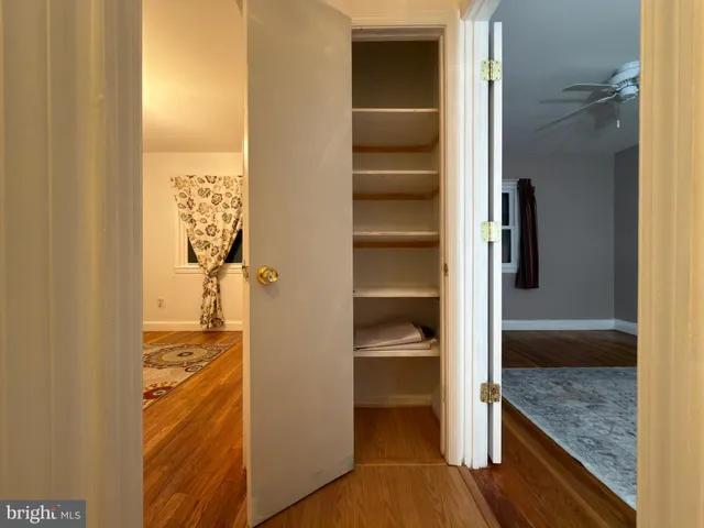 $3,500 | 905 West Poplar Road, Sterling, VA 20164