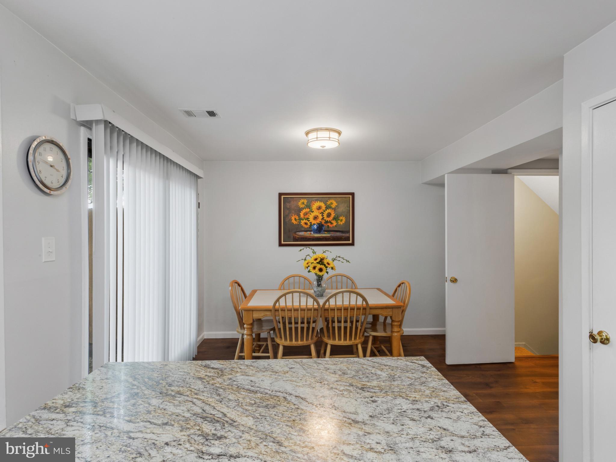 9436 Kilimanjaro Road Columbia, MD 21045 - Photo 11 of 39 Kitchen Dining Combination