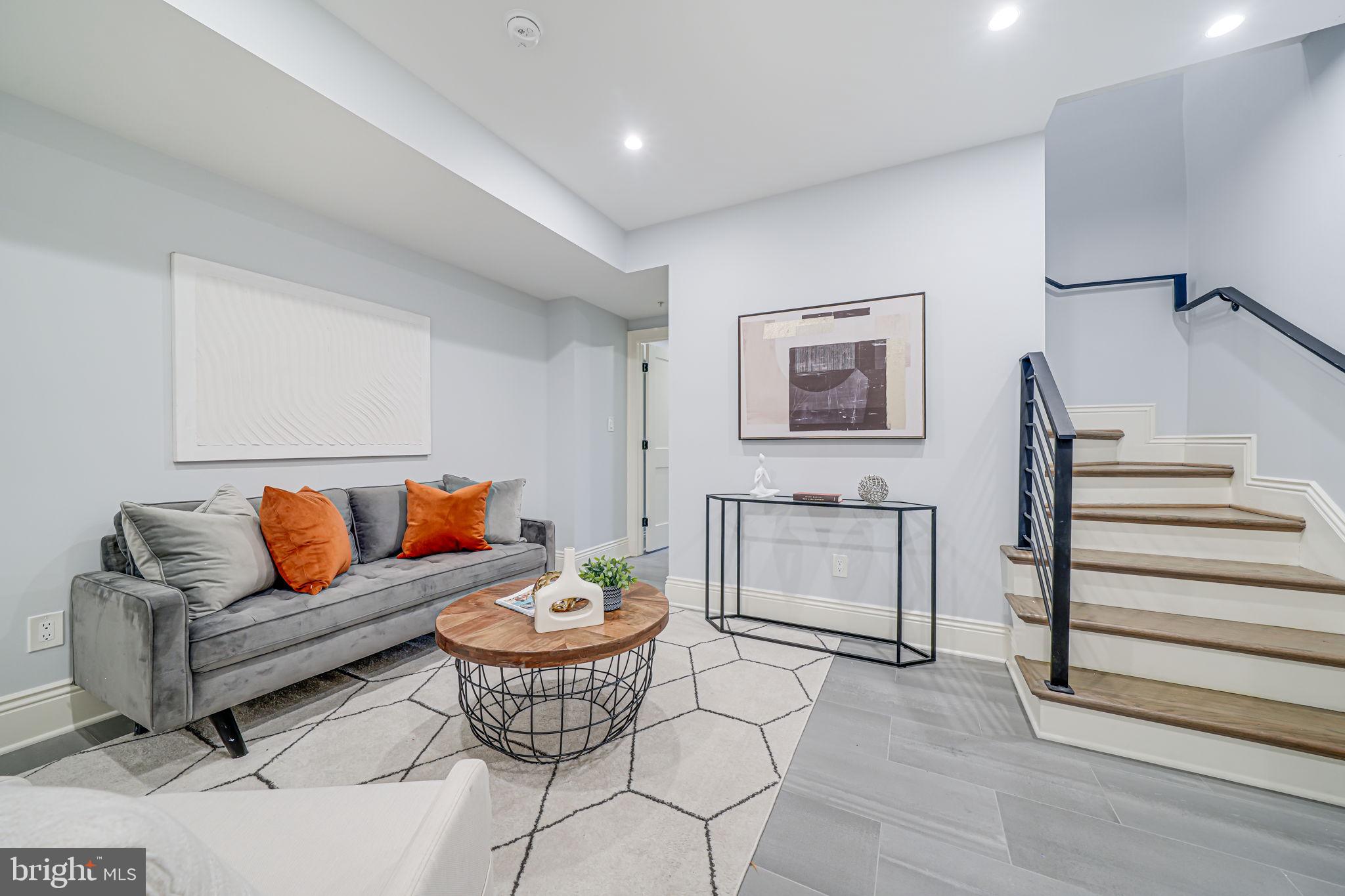 1728 D Street Southeast, Unit 1 Washington, DC 20003 - Photo 16 of 36 Gallery Image 16