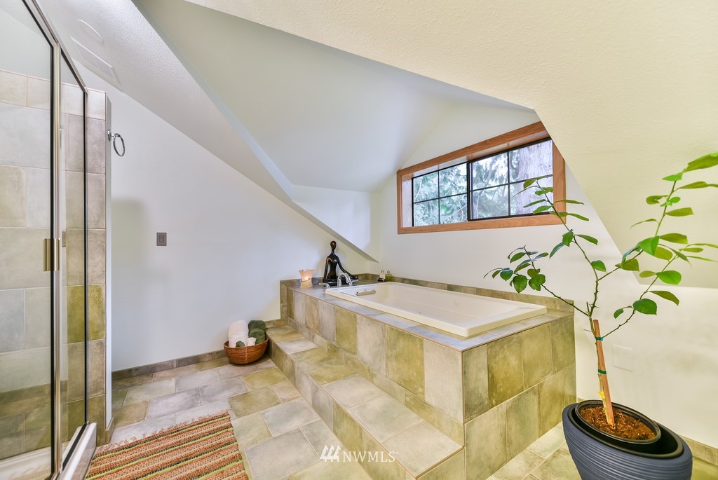 10436 Northeast 187th Street Bothell, WA 98011 - Photo 15 of 25 Gallery Image 15