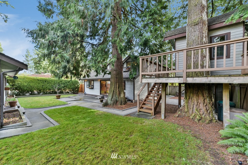 10436 Northeast 187th Street Bothell, WA 98011 - Photo 25 of 25 Gallery Image 25