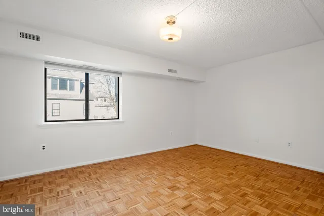 $395,000 | 103 West Montgomery Avenue, Unit 1A, Ardmore, PA 19003