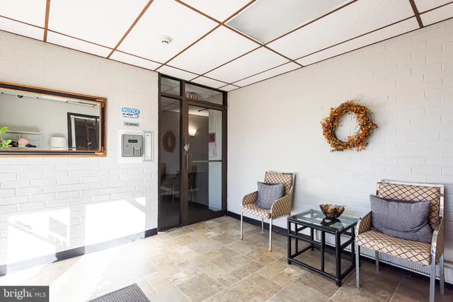 $395,000 | 103 West Montgomery Avenue, Unit 1A, Ardmore, PA 19003