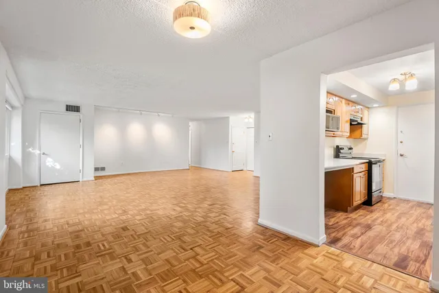 $395,000 | 103 West Montgomery Avenue, Unit 1A, Ardmore, PA 19003