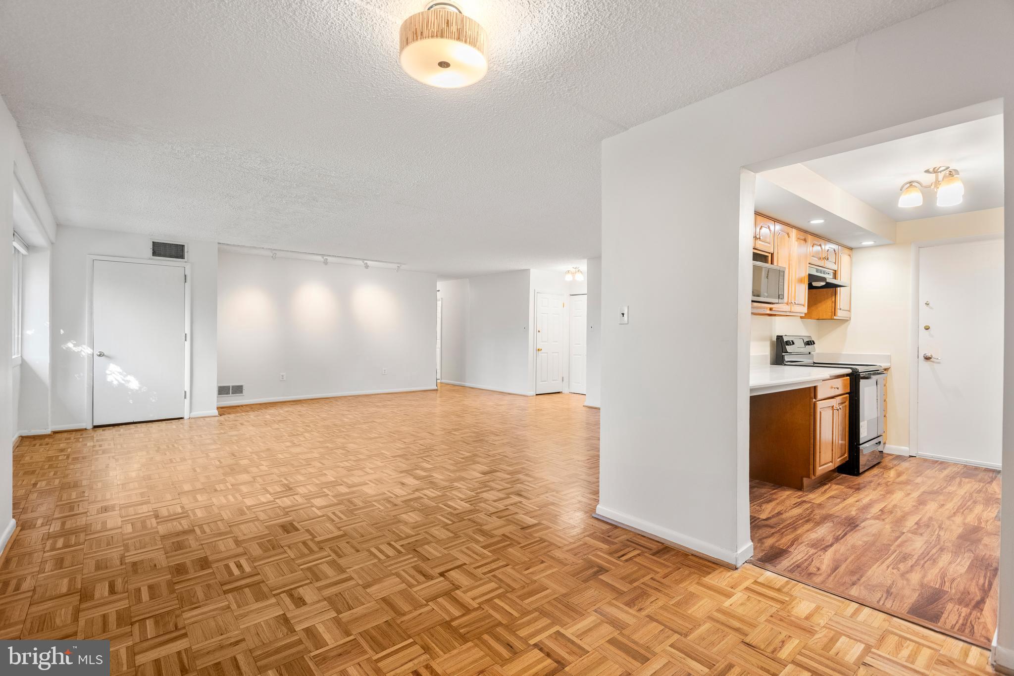 103 West Montgomery Avenue, Unit 1A Ardmore, PA 19003 - Photo 4 of 26