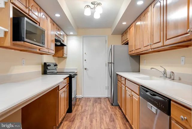 $395,000 | 103 West Montgomery Avenue, Unit 1A, Ardmore, PA 19003