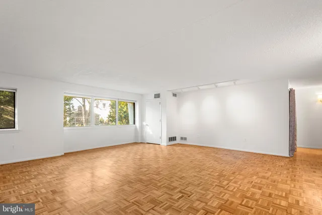 $395,000 | 103 West Montgomery Avenue, Unit 1A, Ardmore, PA 19003