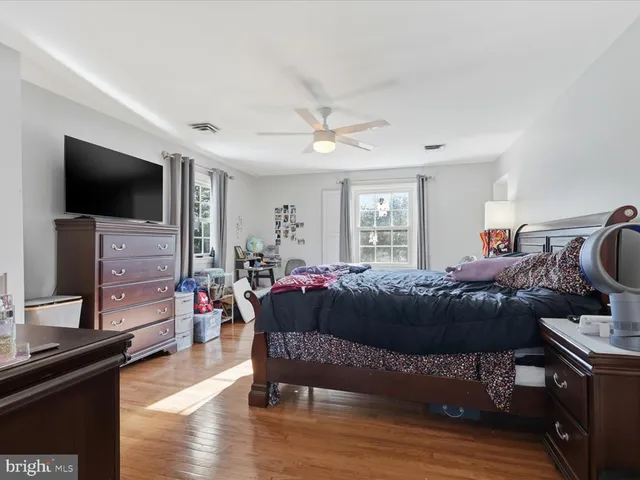 $999,900 | 11130 Chapel Road, Fairfax Station, VA 22039