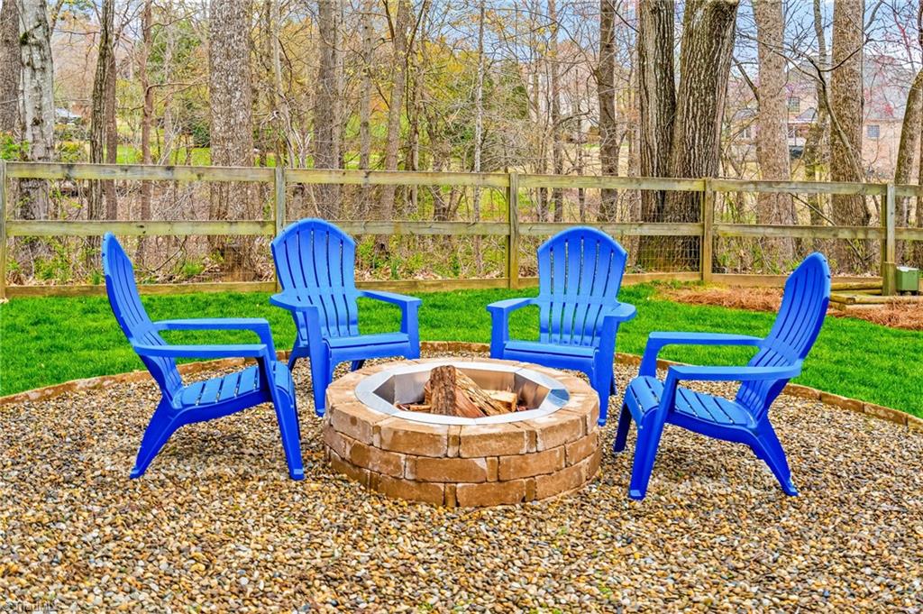 5005 Robdot Drive Oak Ridge, NC 27310 - Photo 47 of 50