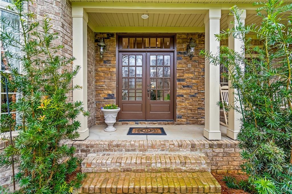 5005 Robdot Drive Oak Ridge, NC 27310 - Photo 5 of 50