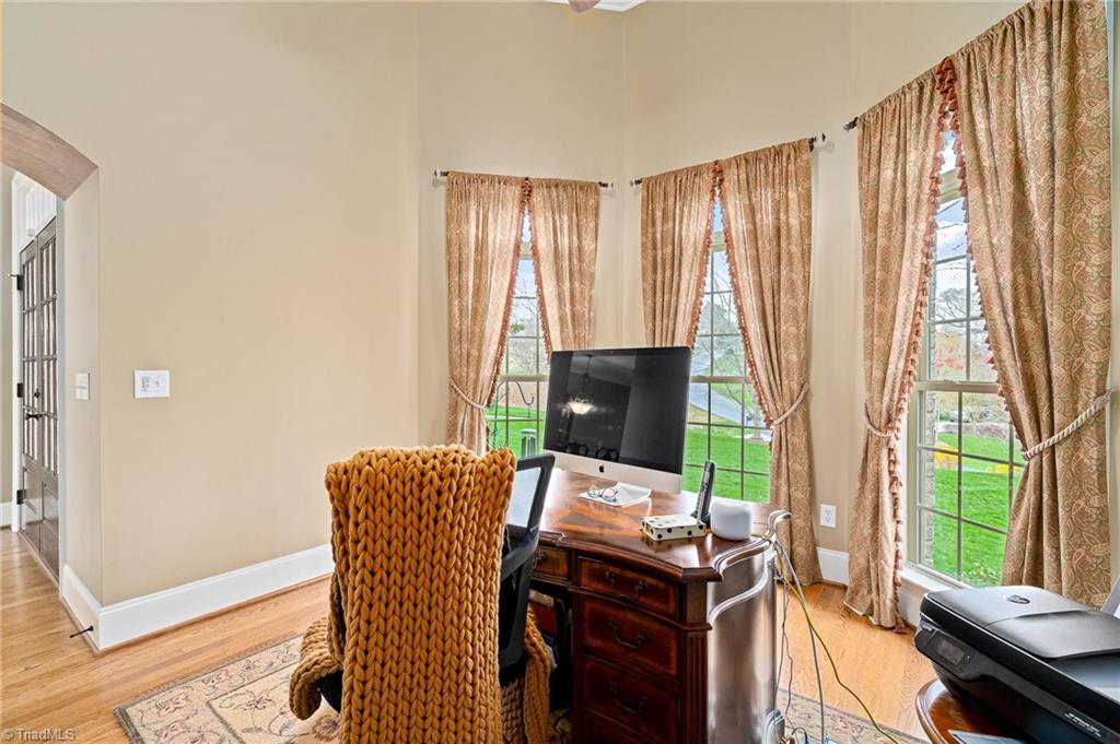 5005 Robdot Drive Oak Ridge, NC 27310 - Photo 8 of 50