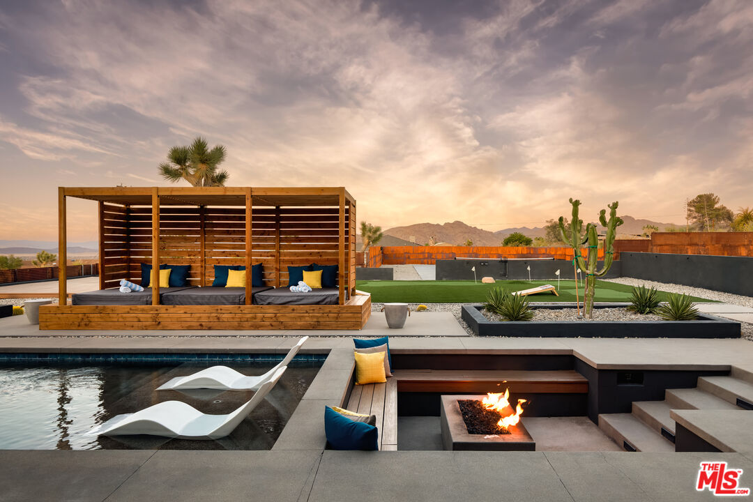 7217 Juniper Road Joshua Tree, CA 92252 - Photo 5 of 60