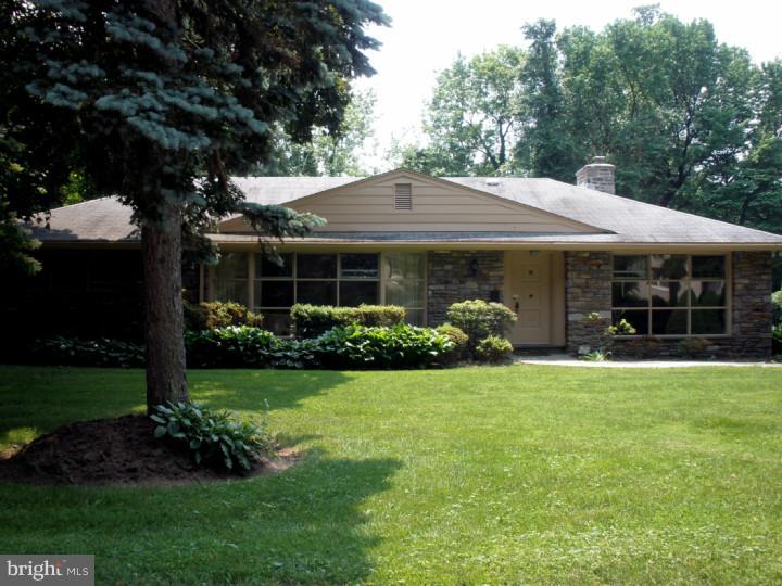 660 Stetson Road Elkins Park, PA 19027 - Photo 2 of 25 Exterior Front