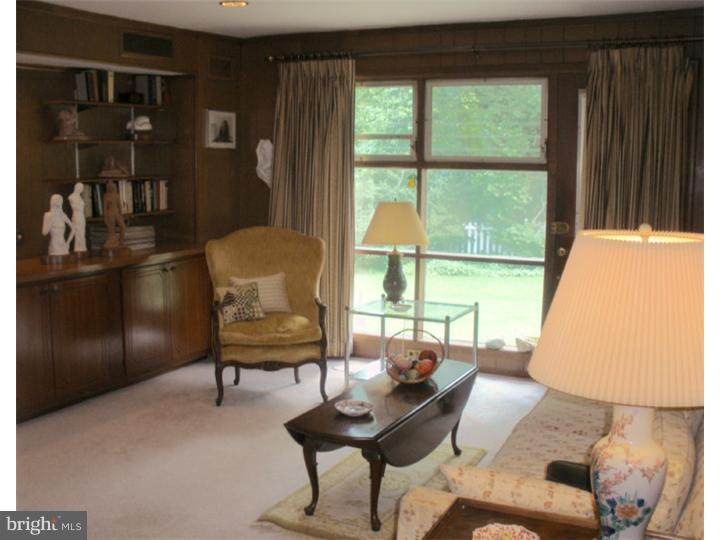 660 Stetson Road Elkins Park, PA 19027 - Photo 17 of 25 Family Room