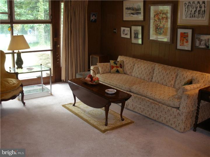660 Stetson Road Elkins Park, PA 19027 - Photo 18 of 25 Family Room