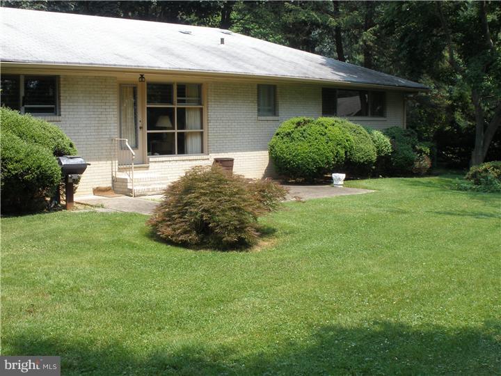 660 Stetson Road Elkins Park, PA 19027 - Photo 22 of 25 Exterior Back