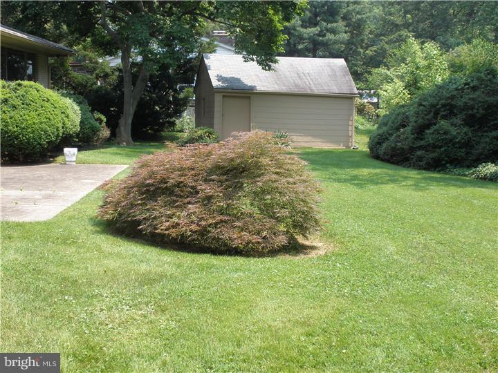 660 Stetson Road Elkins Park, PA 19027 - Photo 24 of 25 View in Back
