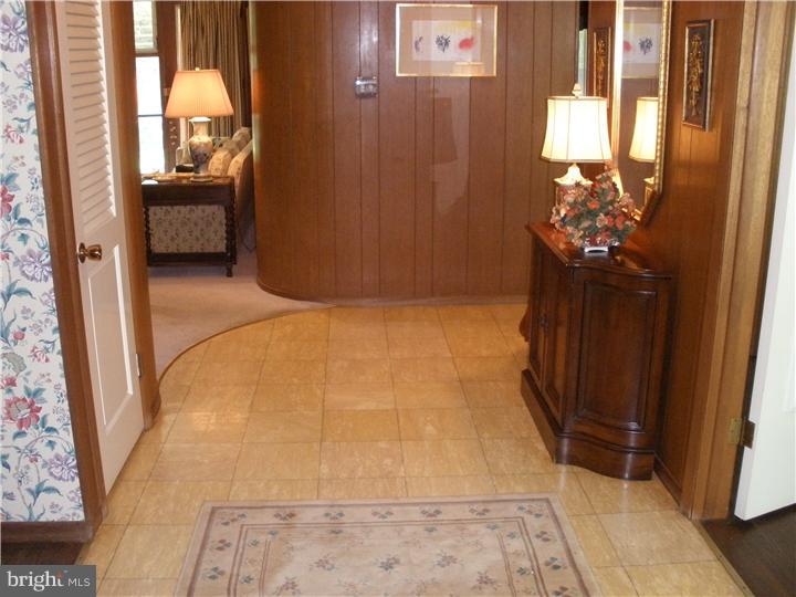 660 Stetson Road Elkins Park, PA 19027 - Photo 5 of 25 Foyer