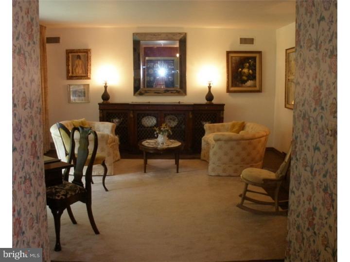 660 Stetson Road Elkins Park, PA 19027 - Photo 6 of 25 Living Room