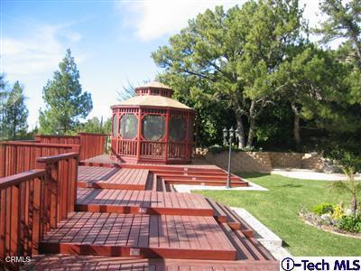 2716 Ridgepine Drive La Crescenta, CA 91214 - Photo 31 of 40 a view of a backyard with sitting area
