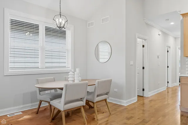 $3,500 | 547 North Springfield Avenue, Chicago, IL 60624