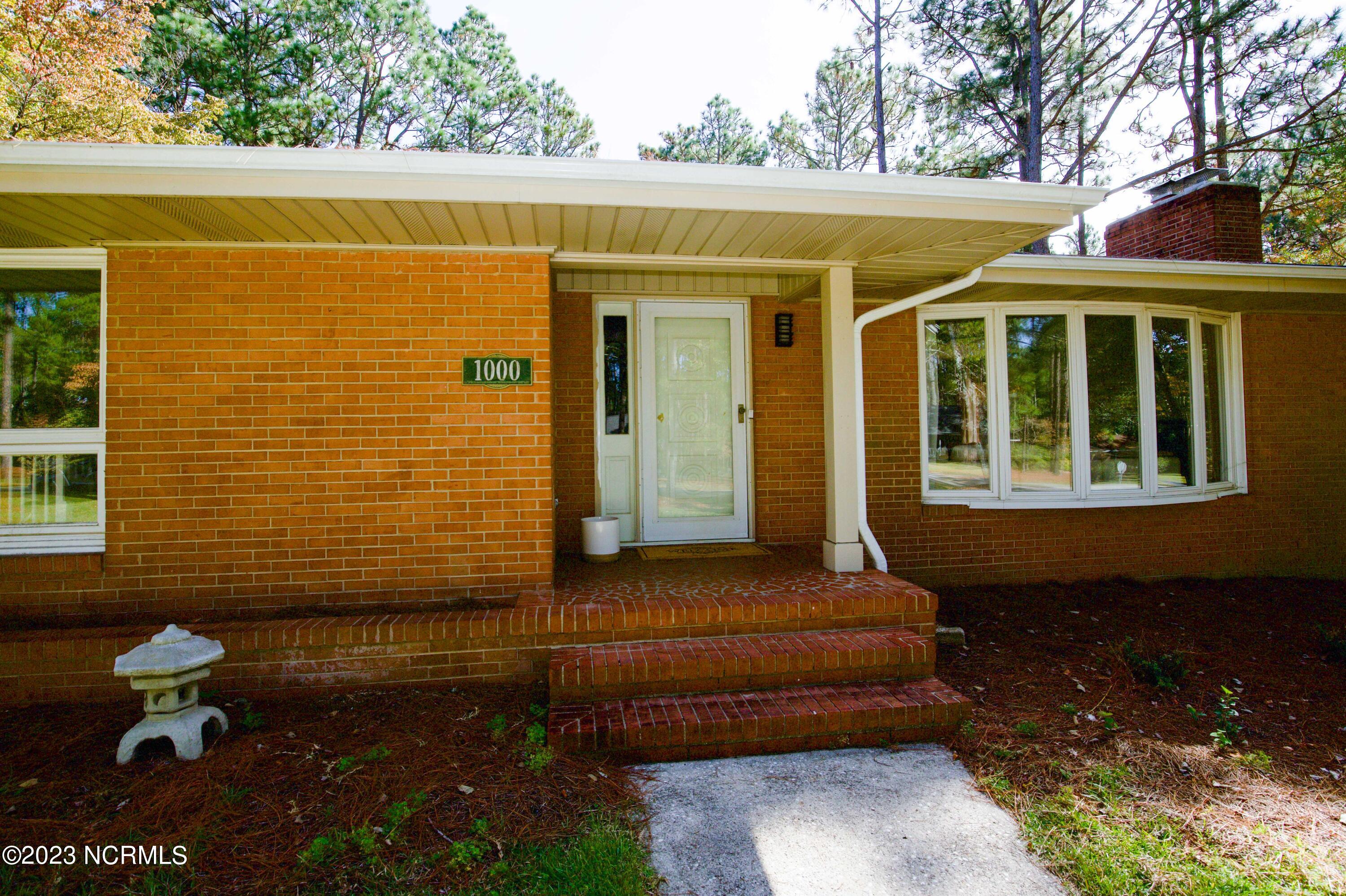 1000 Robinwood Road Aberdeen, NC 28315 - Photo 2 of 65