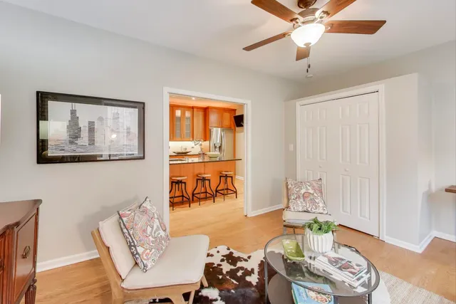 $550,000 | 921 West Addison Street, Unit 3B, Chicago, IL 60613