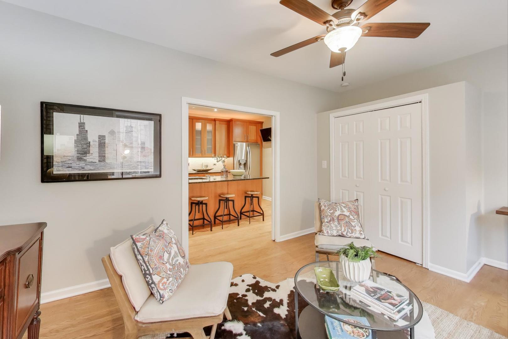 921 West Addison Street, Unit 3B Chicago, IL 60613 - Photo 20 of 28