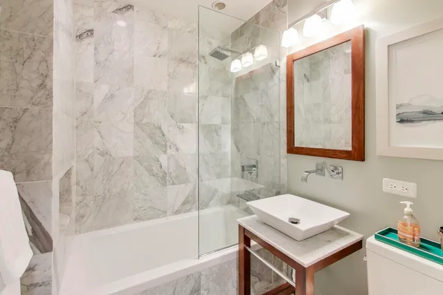 $550,000 | 921 West Addison Street, Unit 3B, Chicago, IL 60613