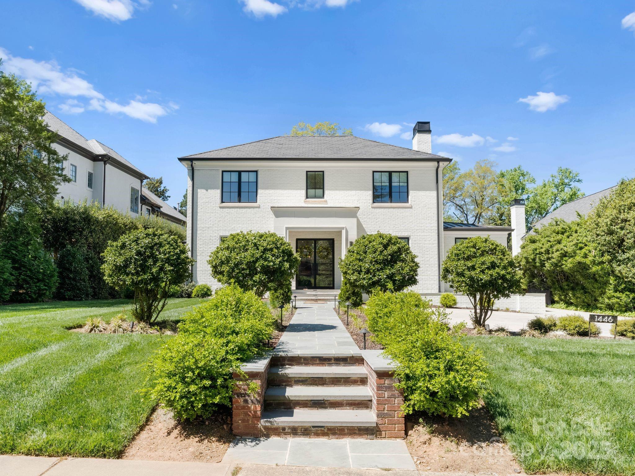 1446 Queens Road West Charlotte, NC 28207 - Photo 2 of 48 Gallery Image 2
