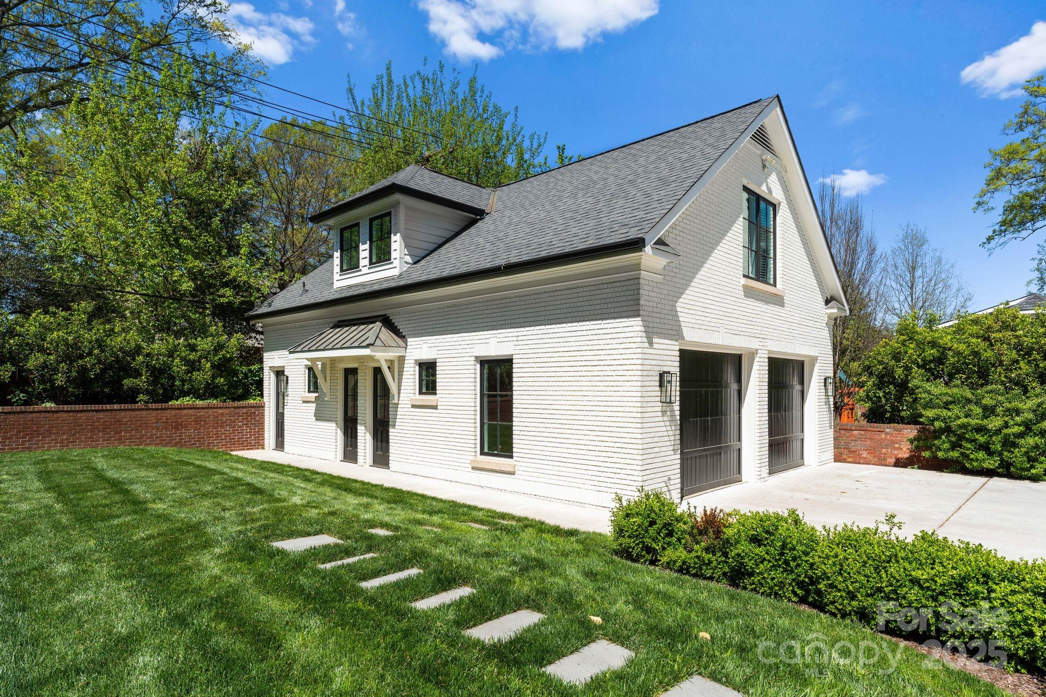 1446 Queens Road West Charlotte, NC 28207 - Photo 22 of 48 Gallery Image 22