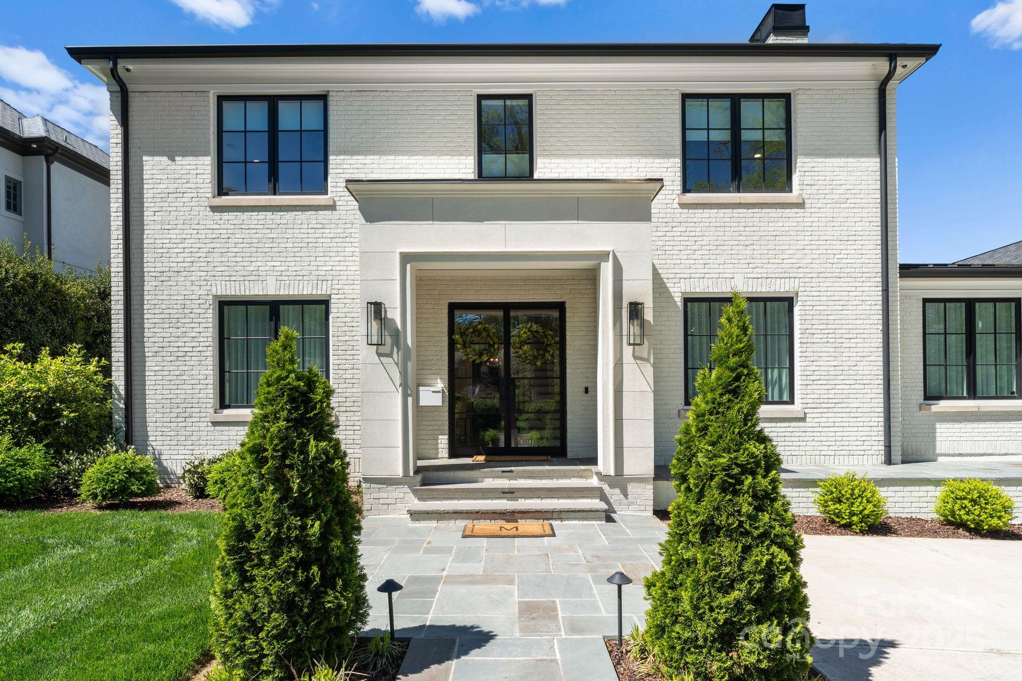 1446 Queens Road West Charlotte, NC 28207 - Photo 3 of 48 Gallery Image 3