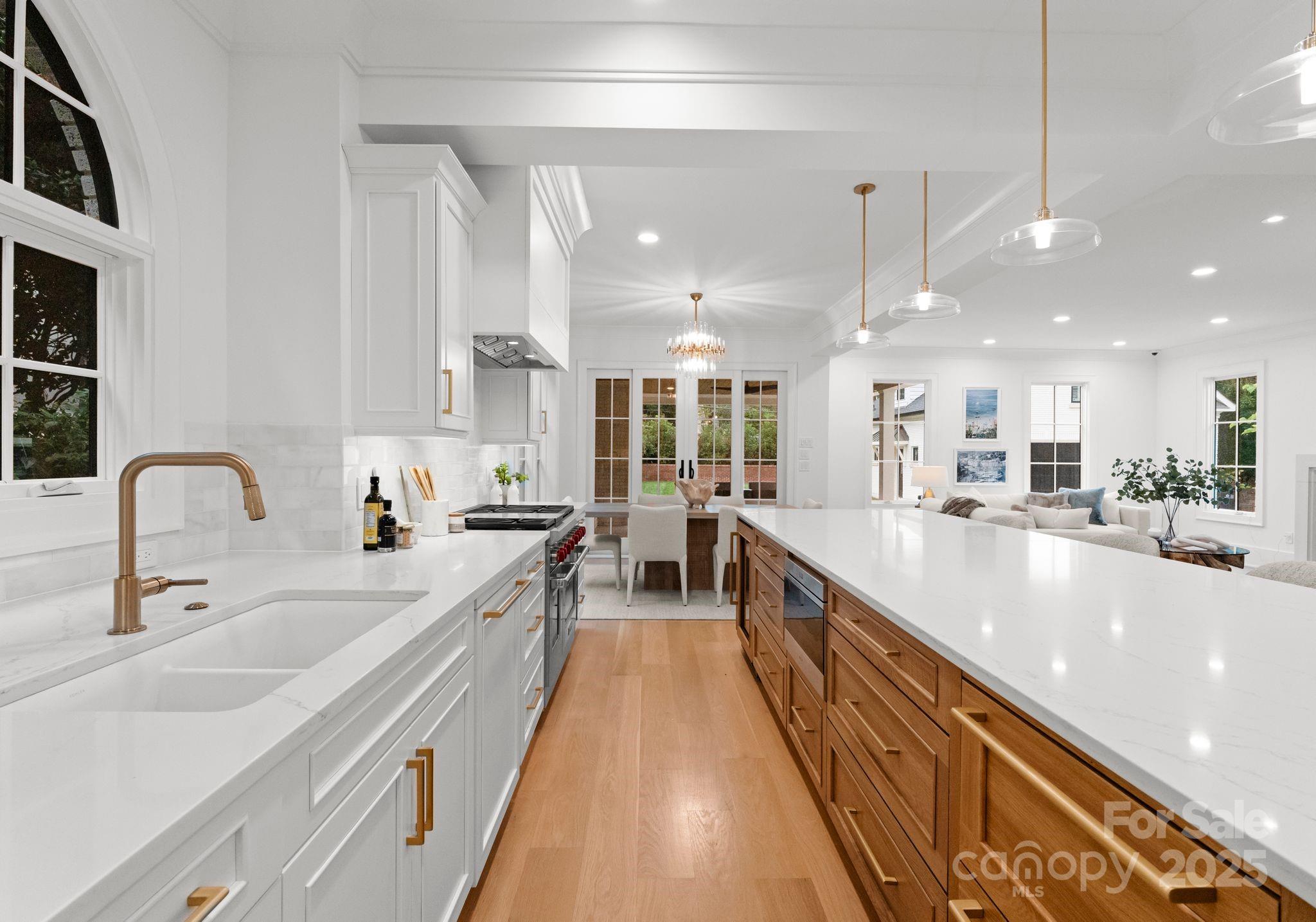 1446 Queens Road West Charlotte, NC 28207 - Photo 7 of 48 Gallery Image 7