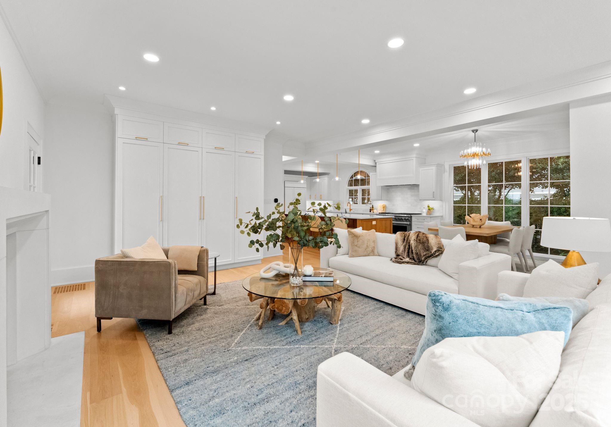 1446 Queens Road West Charlotte, NC 28207 - Photo 10 of 48 Gallery Image 10