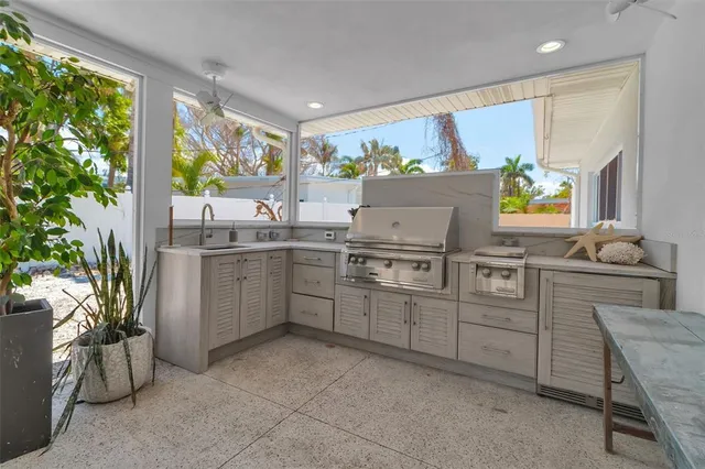 $1,700,000 | 130 North Adams Drive, Sarasota, FL 34236