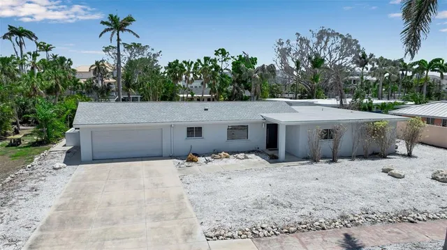 $1,700,000 | 130 North Adams Drive, Sarasota, FL 34236