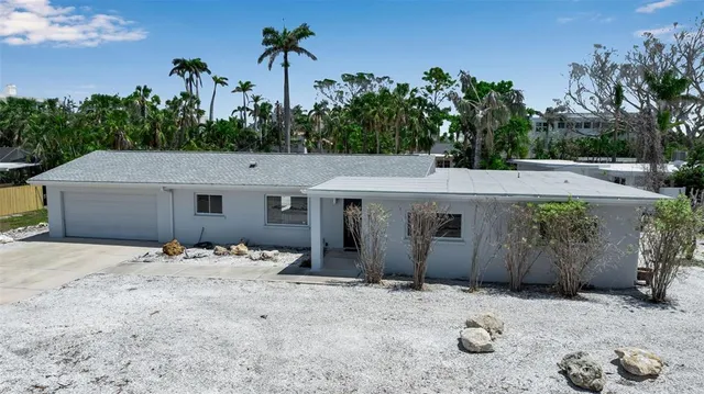 $1,700,000 | 130 North Adams Drive, Sarasota, FL 34236