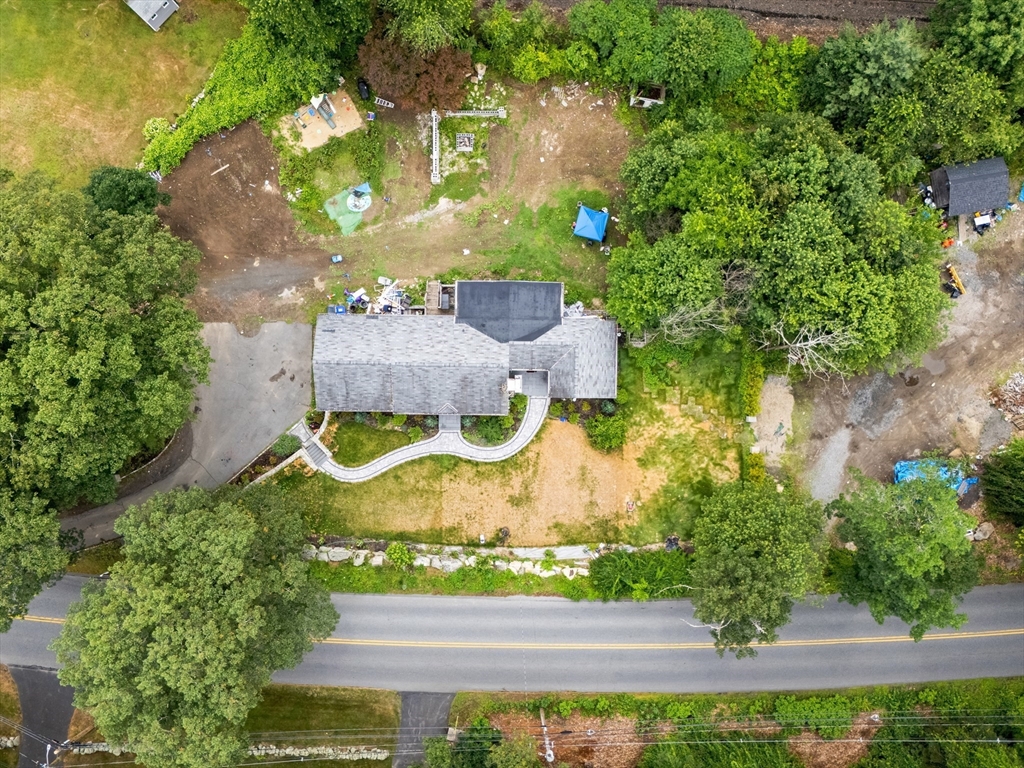 105 Fisher Road Southborough, MA 01772 - Photo 3 of 42 Gallery Image 3