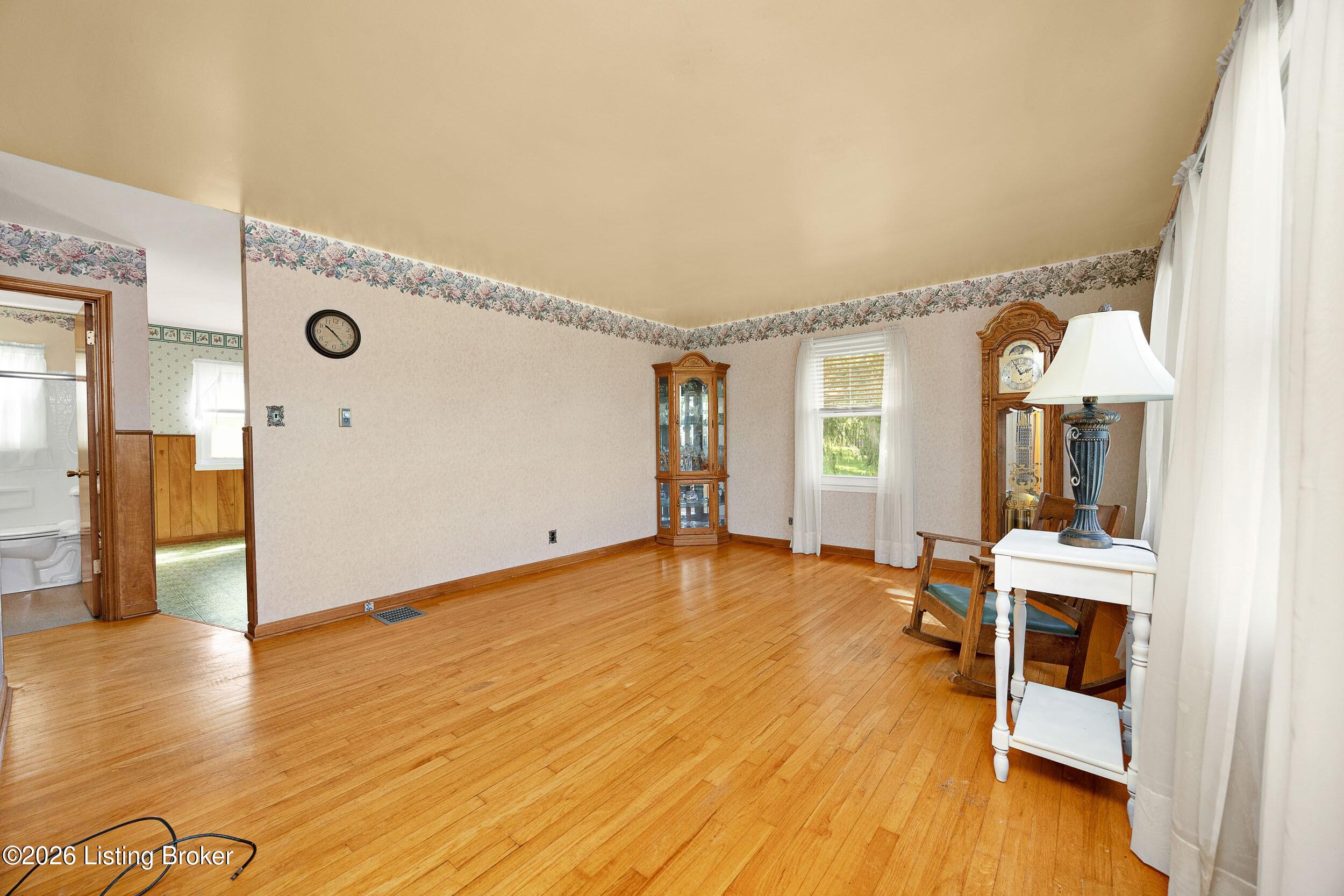 3999 North Loretto Road Lebanon, KY 40033 - Photo 8 of 30 3999NLorettoRd-11