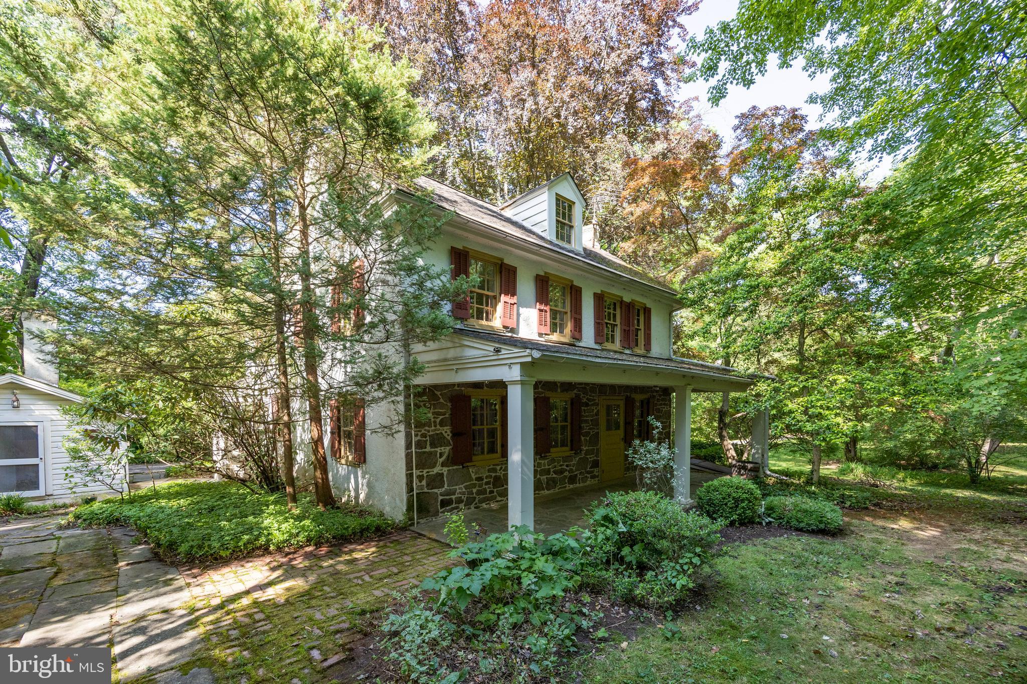 105 7 Stars Road Spring City, PA 19475 - Photo 2 of 32