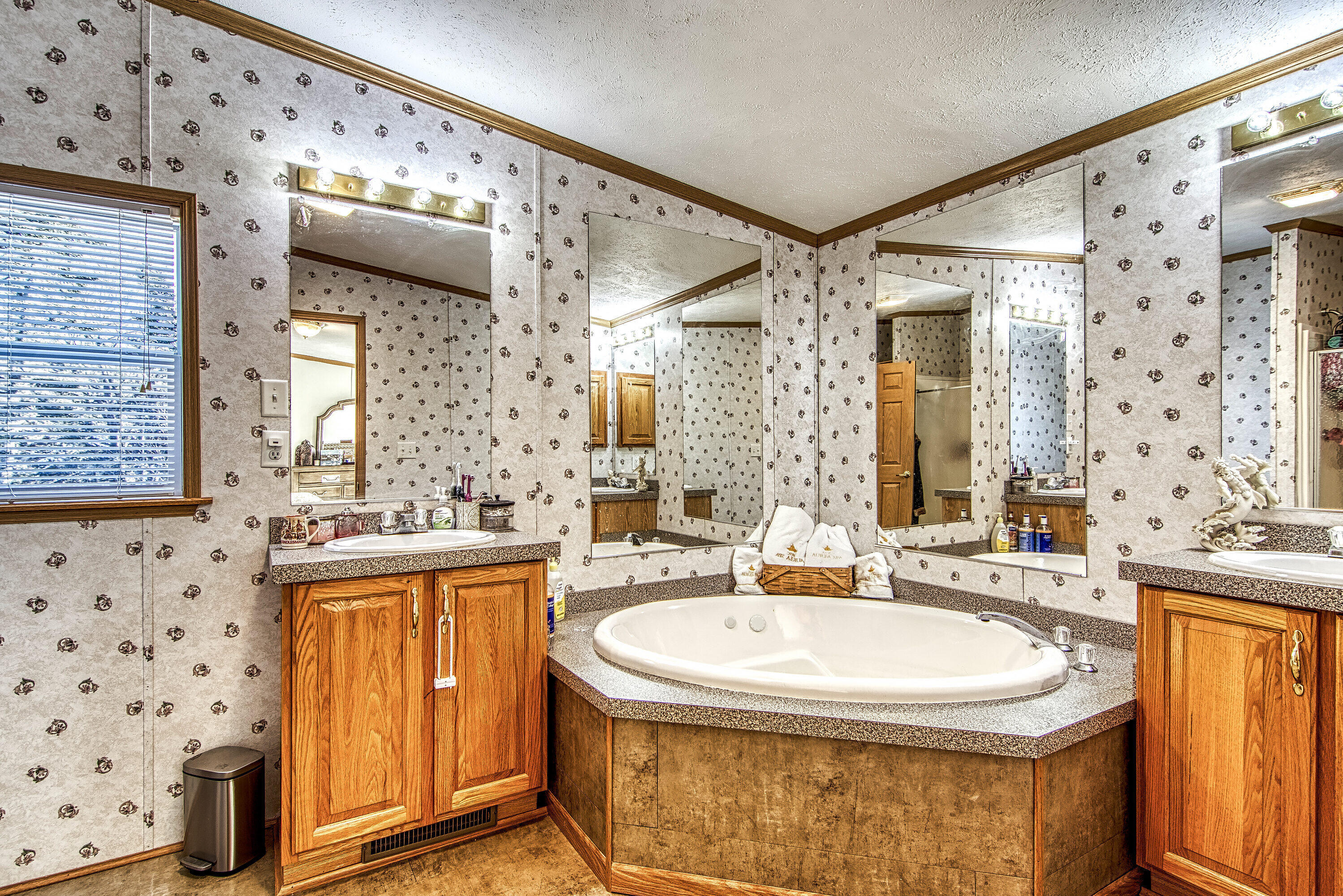 111 Oceanville Road Stonington, ME 04681 - Photo 14 of 29 111 Oceanville Road Stonington-print-011