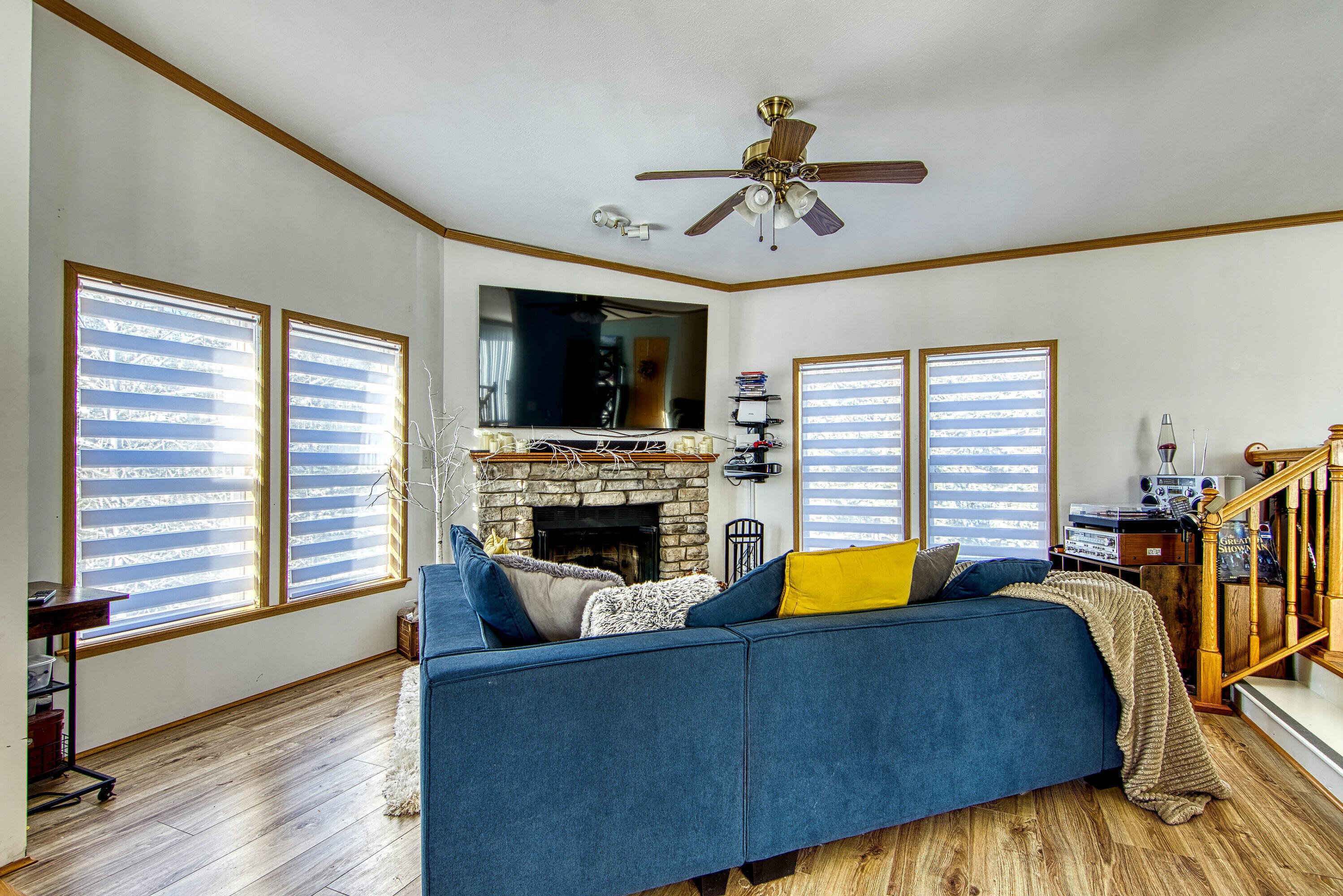 111 Oceanville Road Stonington, ME 04681 - Photo 5 of 29 111 Oceanville Road Stonington-print-004