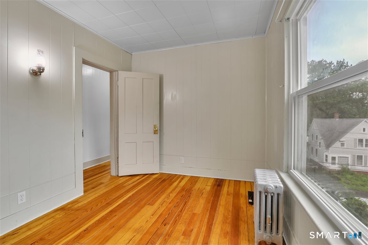 20 4th Street Meriden, CT 06451 - Photo 18 of 34