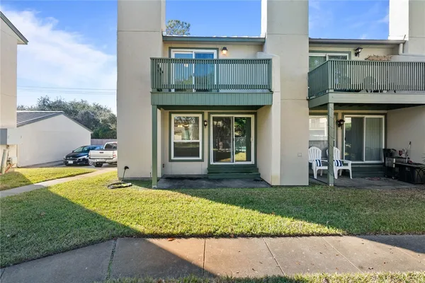 $185,000 | 302 St Andrews Street, Unit J101, Rockport, TX 78382